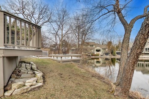 Tiny photo for 12 Warrington Drive, Lake Bluff, IL 60044 (MLS # 12606052)