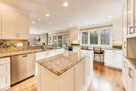 Tiny photo for 12 Warrington Drive, Lake Bluff, IL 60044 (MLS # 12606052)