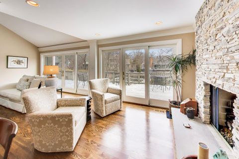 Tiny photo for 12 Warrington Drive, Lake Bluff, IL 60044 (MLS # 12606052)