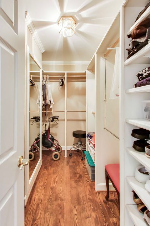 Tiny photo for 12 Warrington Drive, Lake Bluff, IL 60044 (MLS # 12606052)