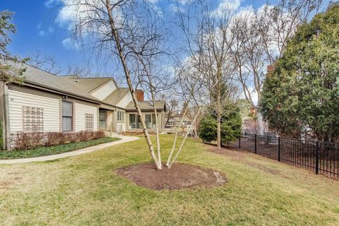 Tiny photo for 12 Warrington Drive, Lake Bluff, IL 60044 (MLS # 12606052)