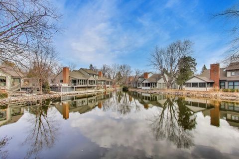 Tiny photo for 12 Warrington Drive, Lake Bluff, IL 60044 (MLS # 12606052)