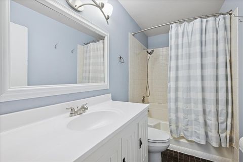 Tiny photo for 6551 Shagbark Court, Lisle, IL 60532 (MLS # 12513311)