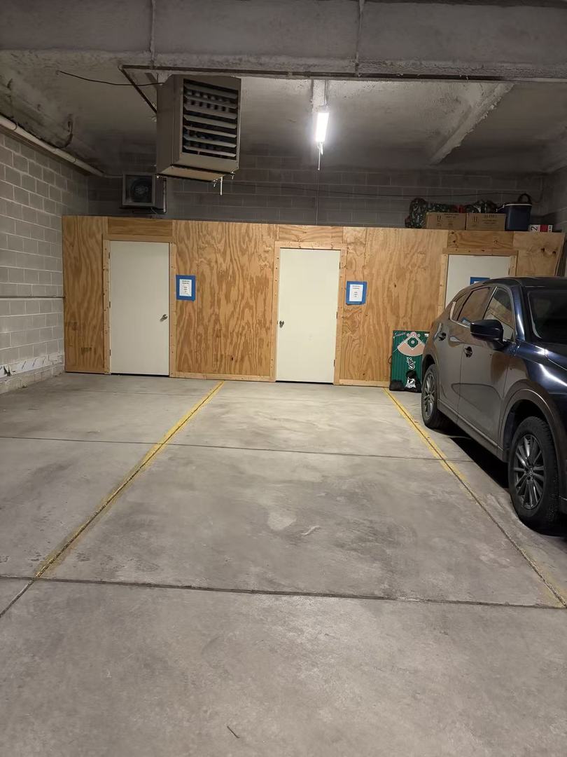 1203 W Augusta Boulevard 3N