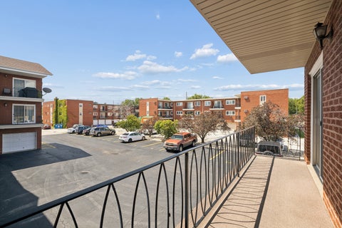 Tiny photo for 4750 W 101st Street #1B, Oak Lawn, IL 60453 (MLS # 12741681)