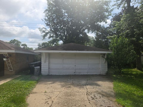 Tiny photo for 16339 Dobson Avenue, South Holland, IL 60473 (MLS # 12676807)