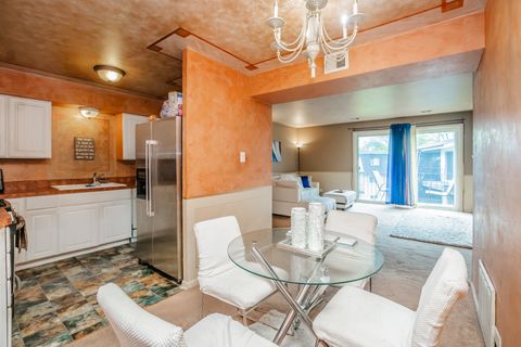 Tiny photo for 4917 W 109th Street #301, Oak Lawn, IL 60453 (MLS # 12653093)