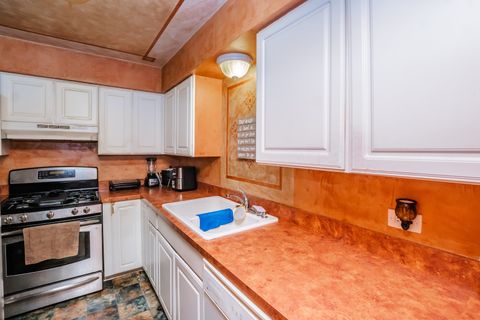 Tiny photo for 4917 W 109th Street #301, Oak Lawn, IL 60453 (MLS # 12653093)
