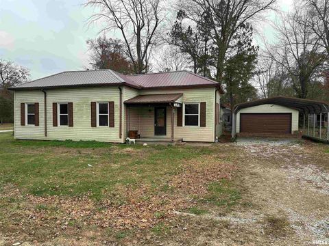 Tiny photo for 103 E 11TH Street, Belle Rive, IL 62810 (MLS # EB460572)