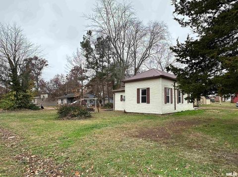 Tiny photo for 103 E 11TH Street, Belle Rive, IL 62810 (MLS # EB460572)