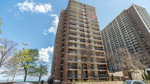 Photo of 5901 N Sheridan Road #9C, Chicago, IL 60660 (MLS # 12547306)