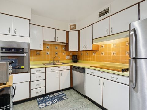 Tiny photo for 5901 N Sheridan Road #9C, Chicago, IL 60660 (MLS # 12547306)