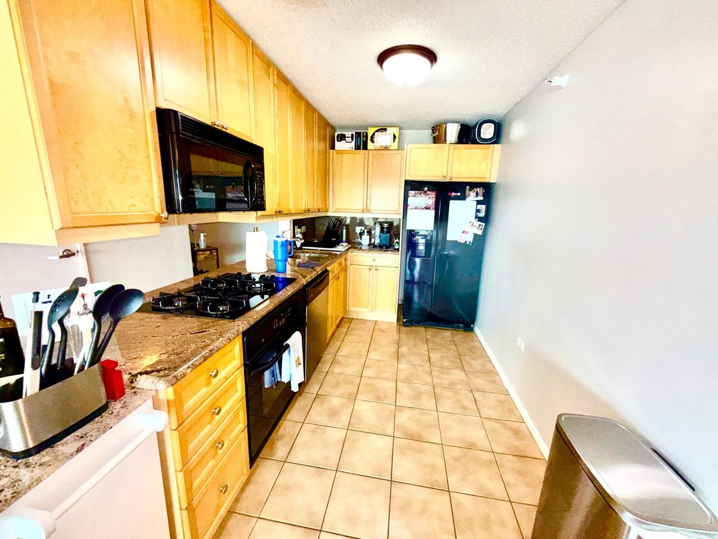 1720 Maple Avenue 780