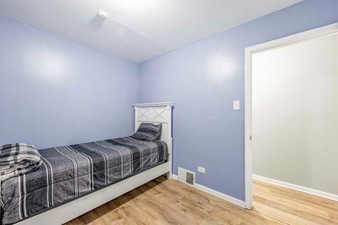 Tiny photo for 12737 S Manistee Avenue, Chicago, IL 60633 (MLS # 12633647)