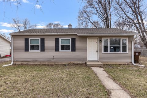 Photo of 30 Gilbert Terrace, Machesney Park, IL 61115 (MLS # 12596769)