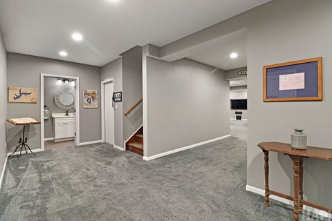 Tiny photo for 462 E Amberside Drive, Elgin, IL 60124 (MLS # 12694561)