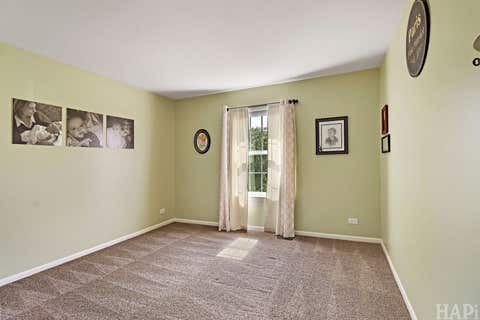 Tiny photo for 462 E Amberside Drive, Elgin, IL 60124 (MLS # 12694561)