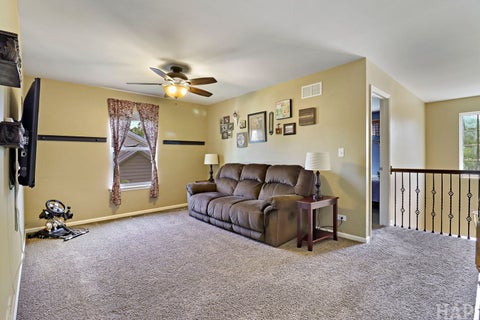 Tiny photo for 462 E Amberside Drive, Elgin, IL 60124 (MLS # 12694561)