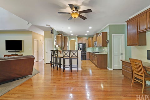 Tiny photo for 462 E Amberside Drive, Elgin, IL 60124 (MLS # 12694561)