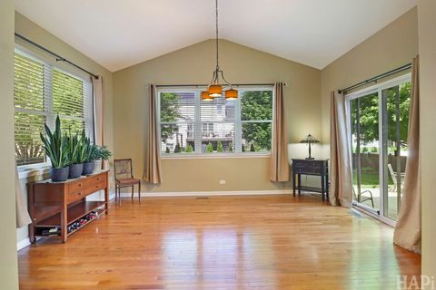 Tiny photo for 462 E Amberside Drive, Elgin, IL 60124 (MLS # 12694561)