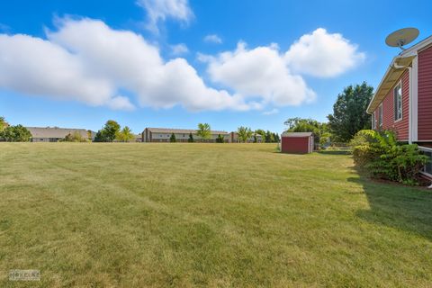 Tiny photo for 2804 Turnberry Drive, Ottawa, IL 61350 (MLS # 12488493)