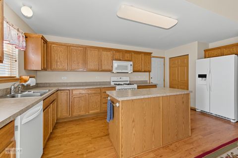 Tiny photo for 2804 Turnberry Drive, Ottawa, IL 61350 (MLS # 12488493)