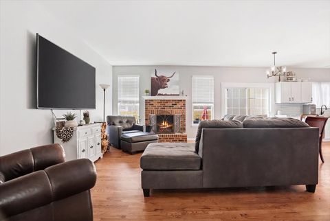 Tiny photo for 1062 Mount Vernon Drive, Grayslake, IL 60030 (MLS # 12639248)