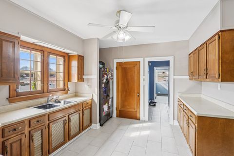 Tiny photo for 2246 Clinton Avenue, Berwyn, IL 60402 (MLS # 12492520)