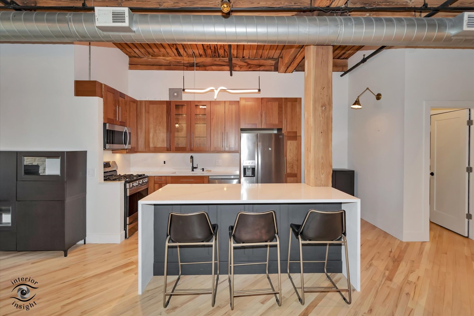 1000 W Washington Boulevard 240