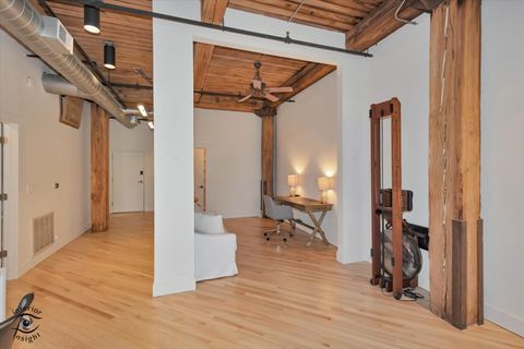 Tiny photo for 1000 W Washington Boulevard #240, Chicago, IL 60607 (MLS # 12655965)