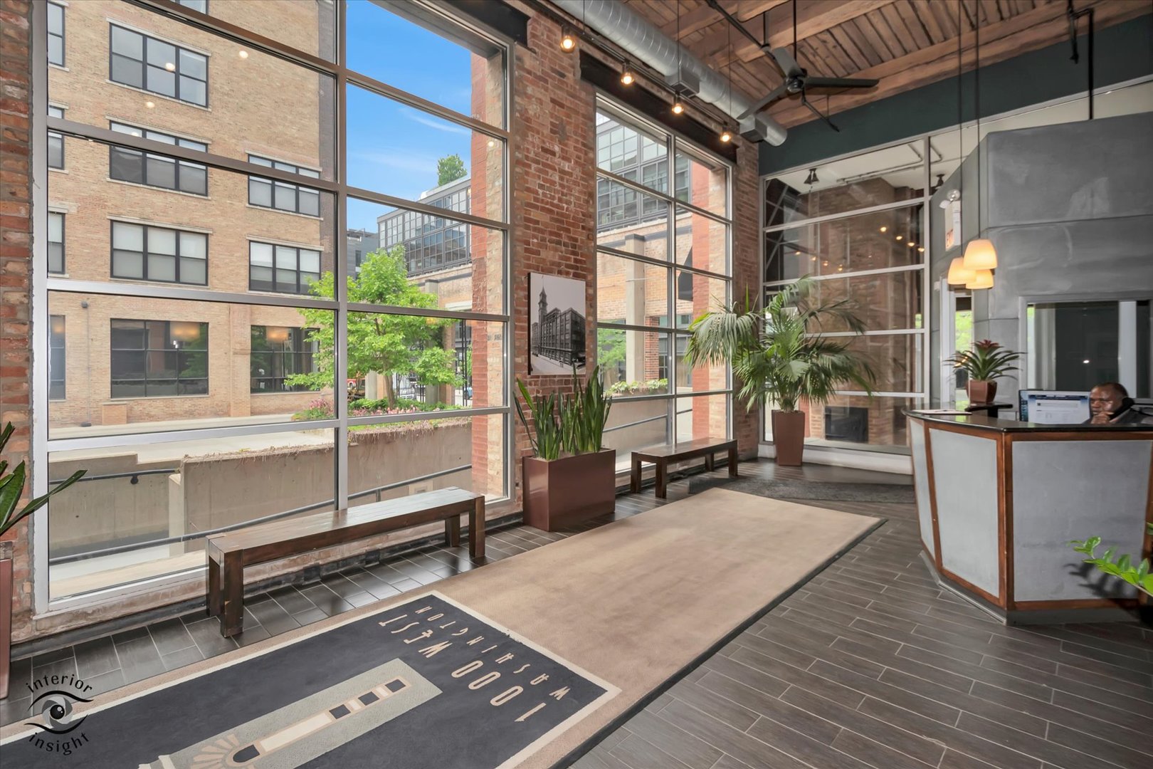 1000 W Washington Boulevard 240