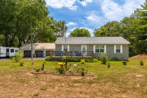 Tiny photo for 8184 Knox Road, West Frankfort, IL 62896 (MLS # 12691382)
