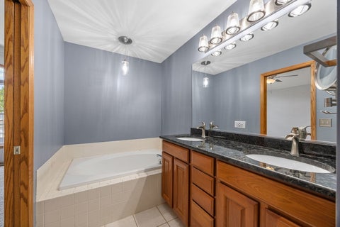 Tiny photo for 2139 Ashley Court #2139, Downers Grove, IL 60515 (MLS # 12779688)