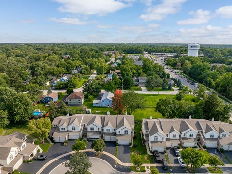 Tiny photo for 2139 Ashley Court #2139, Downers Grove, IL 60515 (MLS # 12779688)