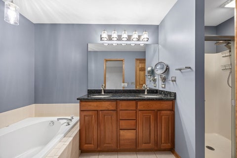 Tiny photo for 2139 Ashley Court #2139, Downers Grove, IL 60515 (MLS # 12779688)
