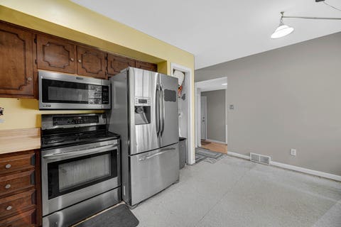 Tiny photo for 418 Earl Avenue, Joliet, IL 60436 (MLS # 12593024)