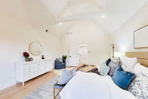 Tiny photo for 2938 Indianwood Road, Wilmette, IL 60091 (MLS # 12631238)