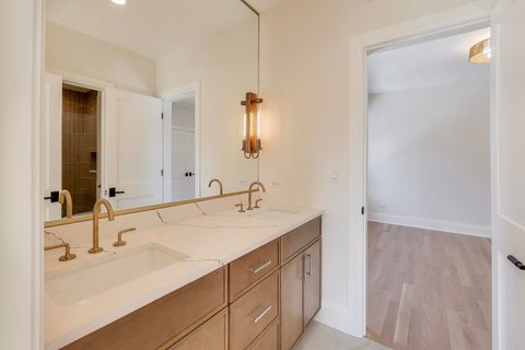 Tiny photo for 2938 Indianwood Road, Wilmette, IL 60091 (MLS # 12631238)