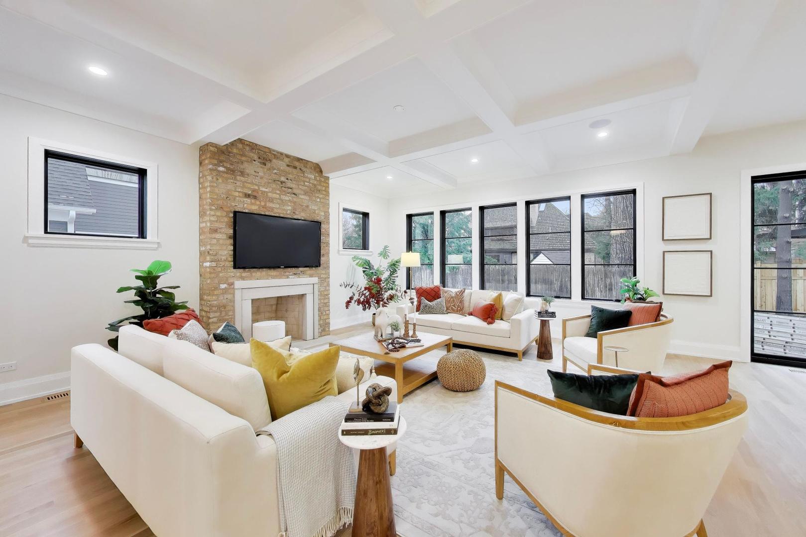 2938 Indianwood Road