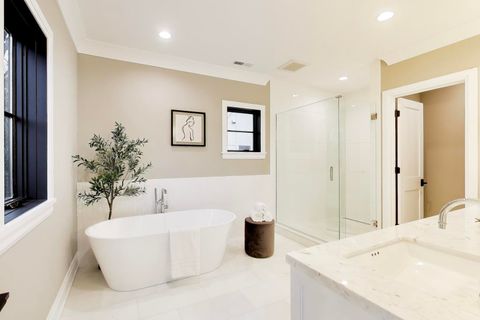 Tiny photo for 2938 Indianwood Road, Wilmette, IL 60091 (MLS # 12631238)