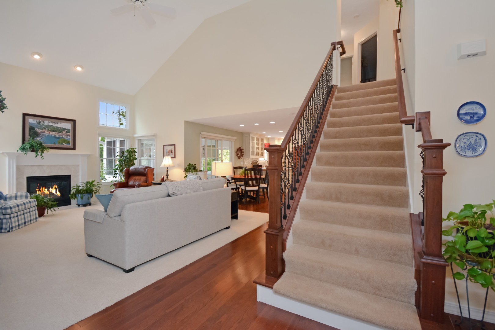 Bloomington, Illinois 61704, United States, 3 Bedrooms Bedrooms, ,3 BathroomsBathrooms,Residential,Pending,246571