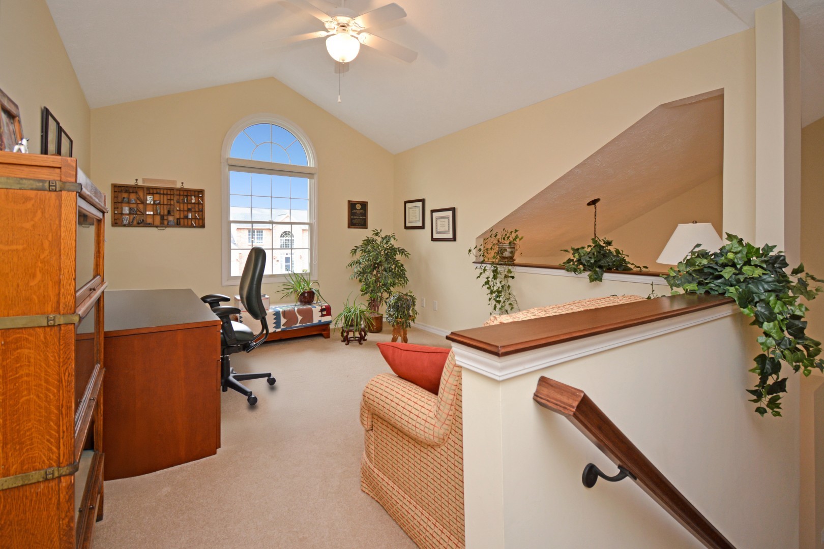 Bloomington, Illinois 61704, United States, 3 Bedrooms Bedrooms, ,3 BathroomsBathrooms,Residential,Pending,246571