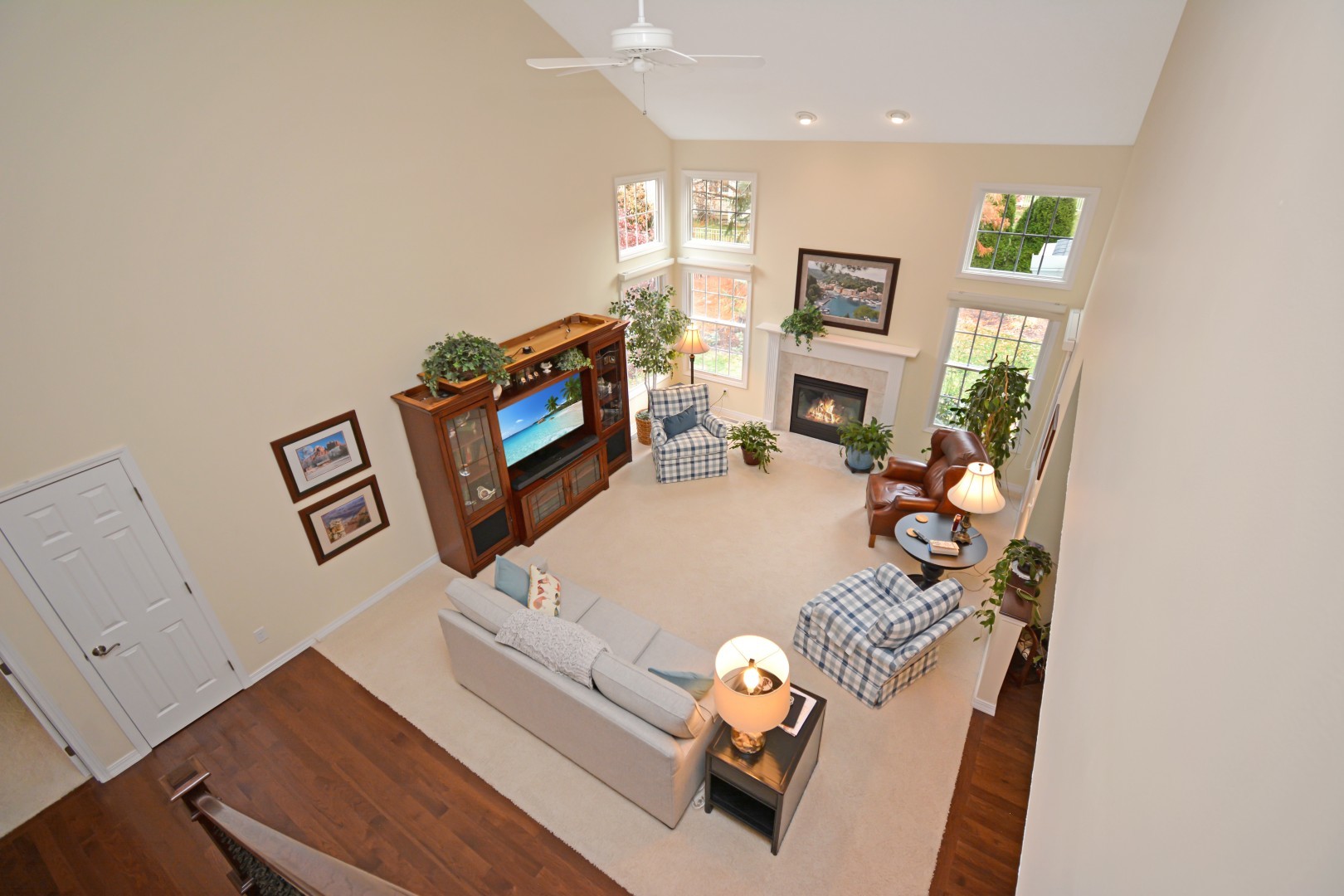 Bloomington, Illinois 61704, United States, 3 Bedrooms Bedrooms, ,3 BathroomsBathrooms,Residential,Pending,246571