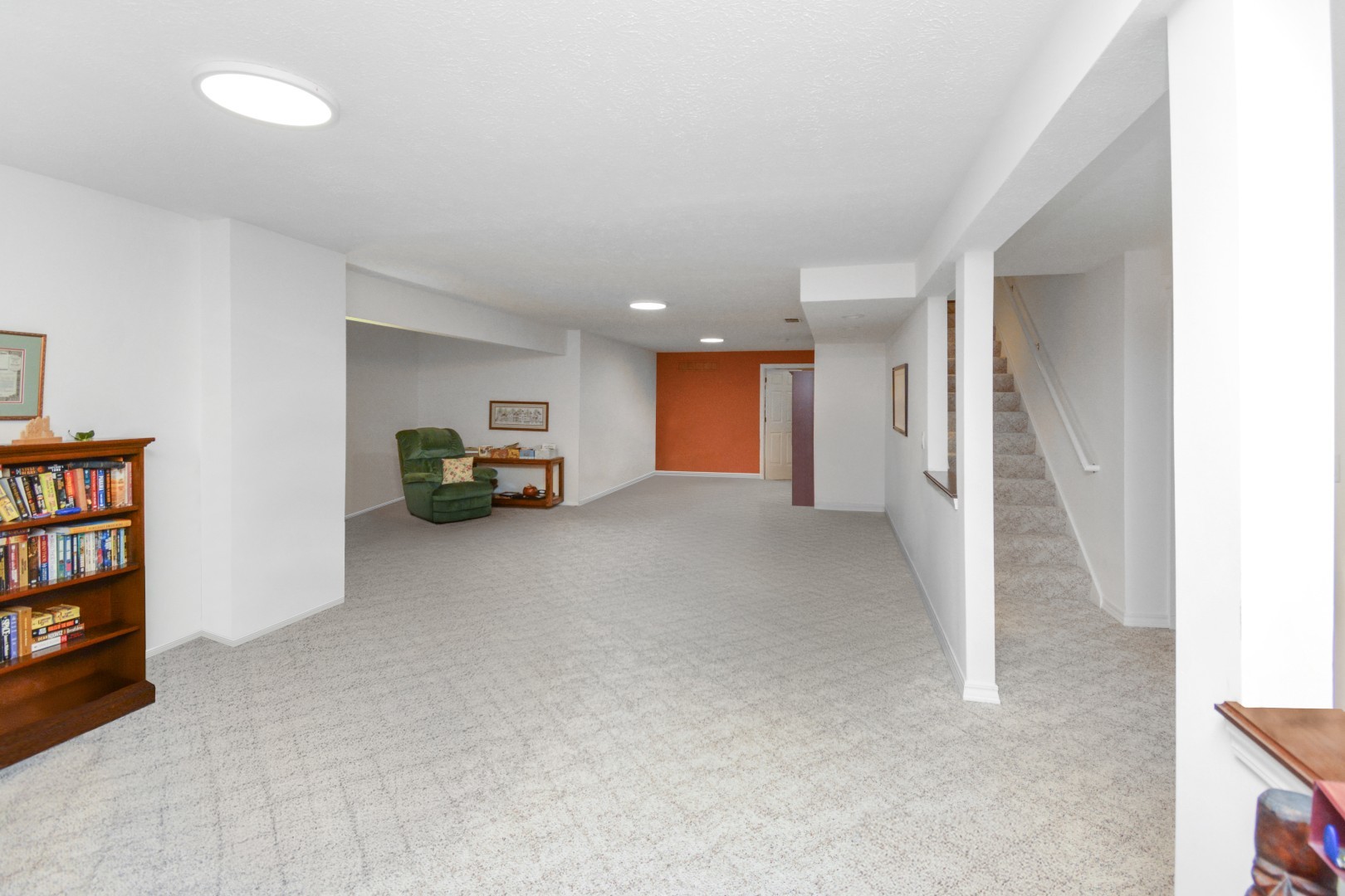 Bloomington, Illinois 61704, United States, 3 Bedrooms Bedrooms, ,3 BathroomsBathrooms,Residential,Pending,246571