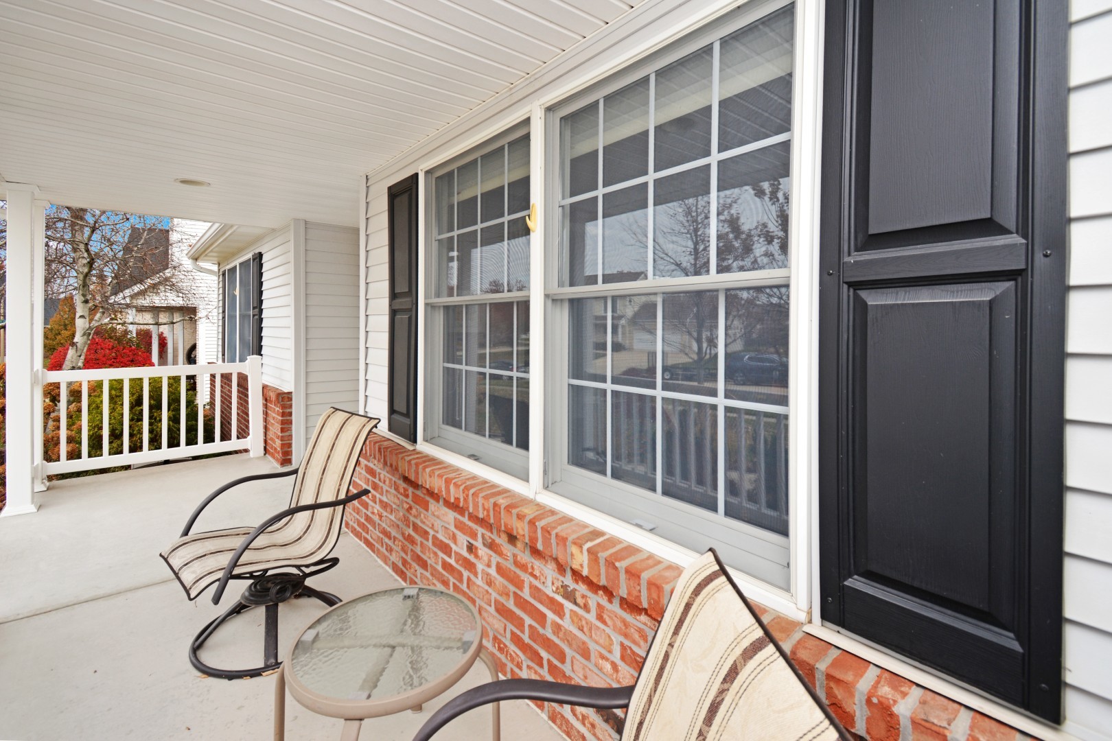 Bloomington, Illinois 61704, United States, 3 Bedrooms Bedrooms, ,3 BathroomsBathrooms,Residential,Pending,246571