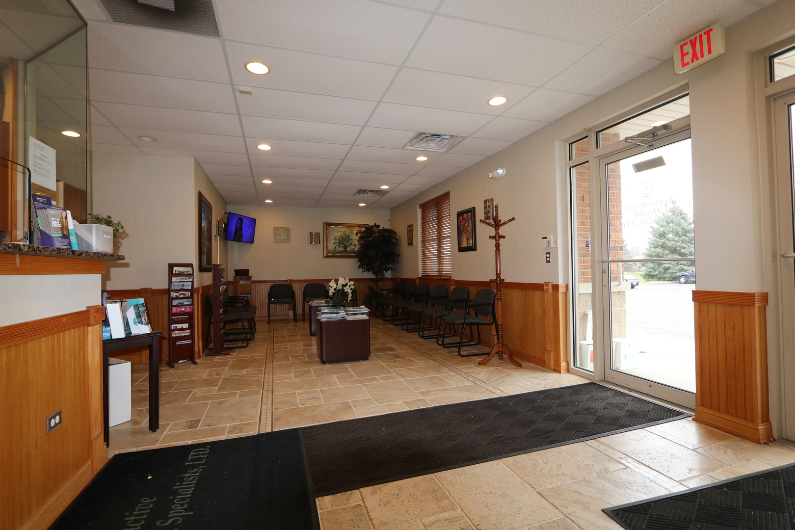 1523 Essington Road