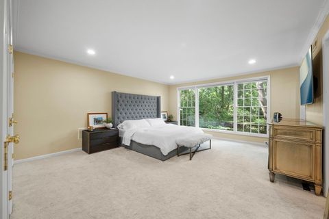 Tiny photo for 250 S Sheridan Road S, Lake Forest, IL 60045 (MLS # 12456054)