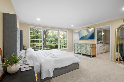 Tiny photo for 250 S Sheridan Road S, Lake Forest, IL 60045 (MLS # 12456054)