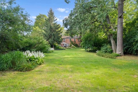 Tiny photo for 250 S Sheridan Road S, Lake Forest, IL 60045 (MLS # 12456054)