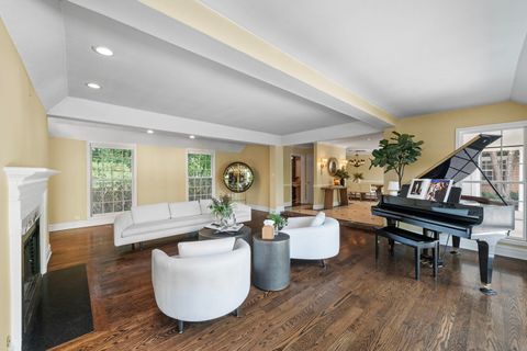 Tiny photo for 250 S Sheridan Road S, Lake Forest, IL 60045 (MLS # 12456054)